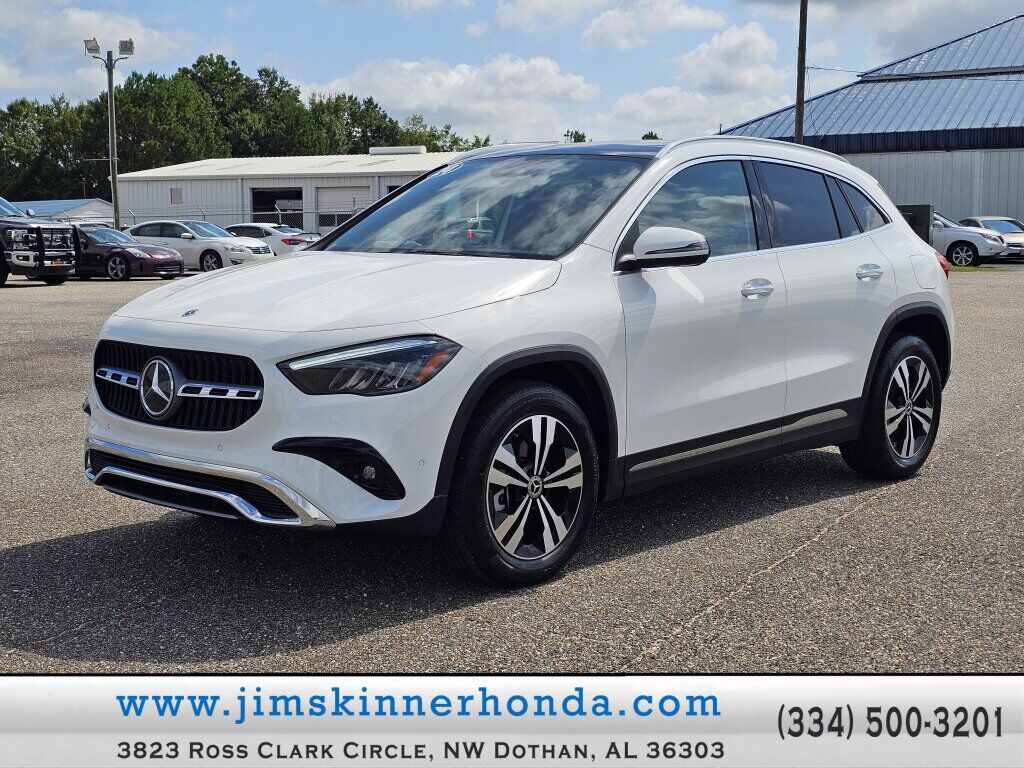 2024 MERCEDES-BENZ GLA-Class