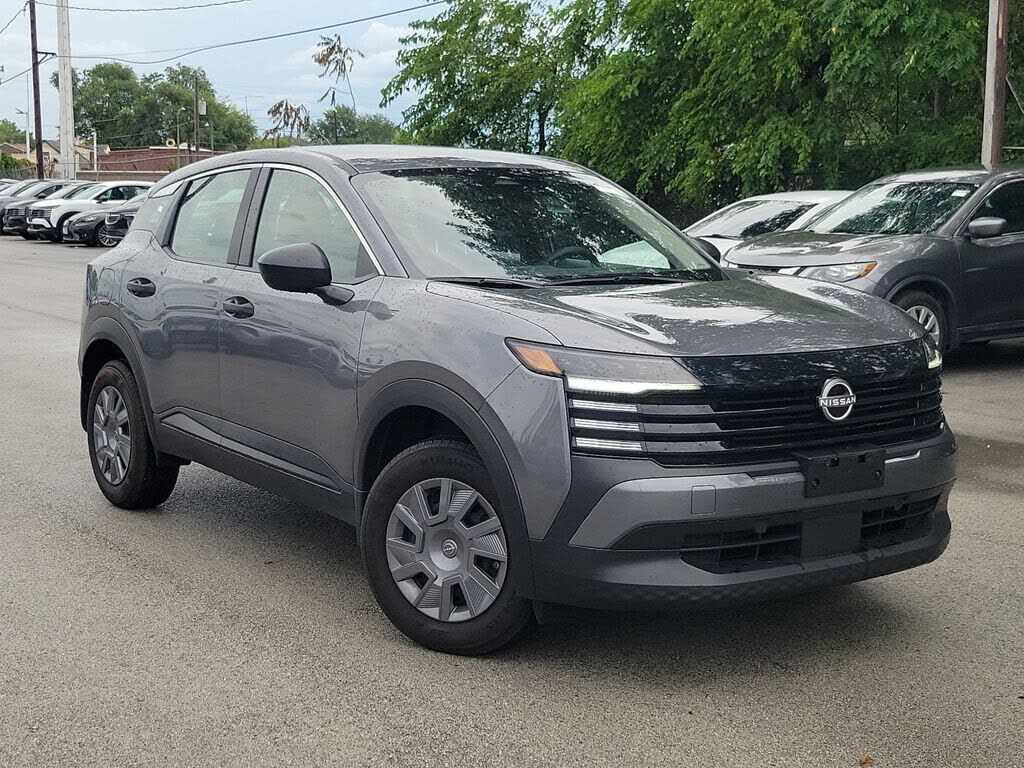 2025 NISSAN Kicks