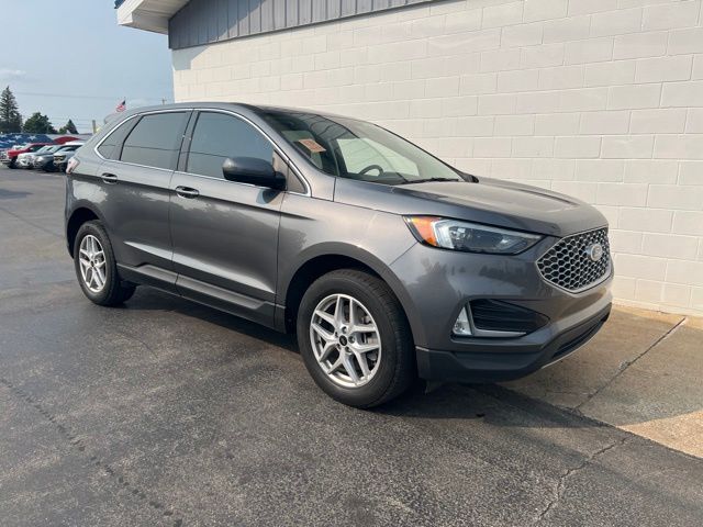 2023 FORD Edge