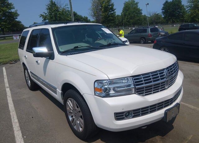 2013 LINCOLN Navigator