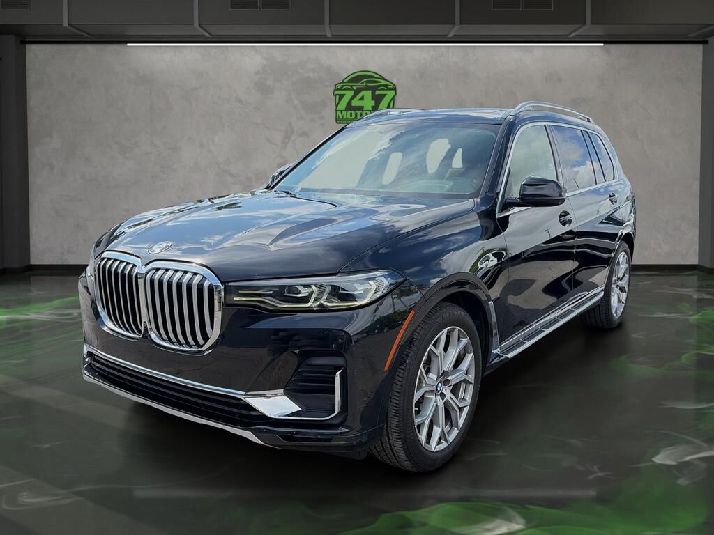 2021 BMW X7