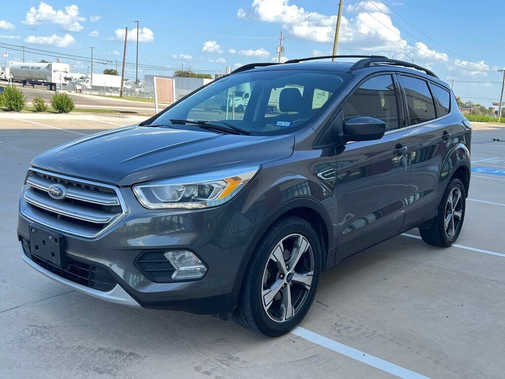 2017 FORD Escape
