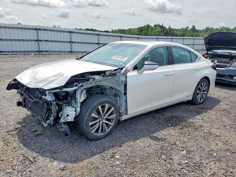 2020 LEXUS ES