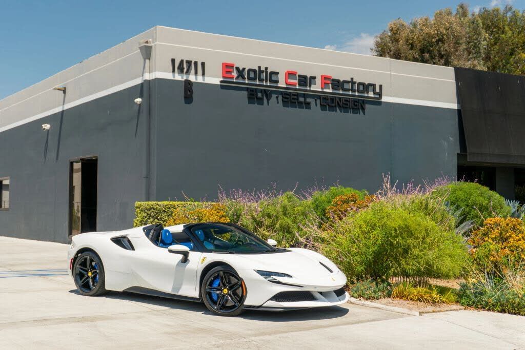 2025 FERRARI SF90 Spider