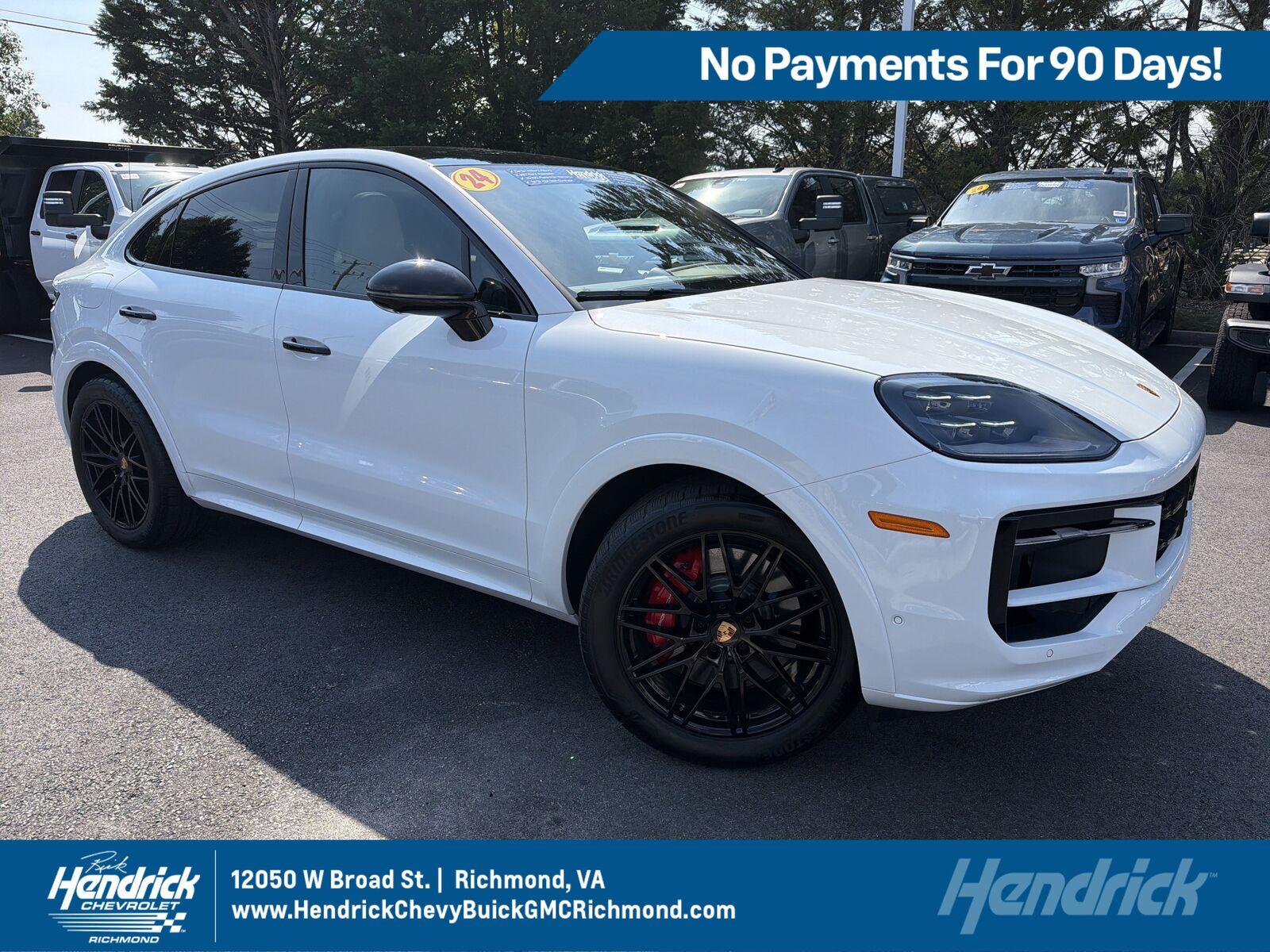 2024 PORSCHE Cayenne