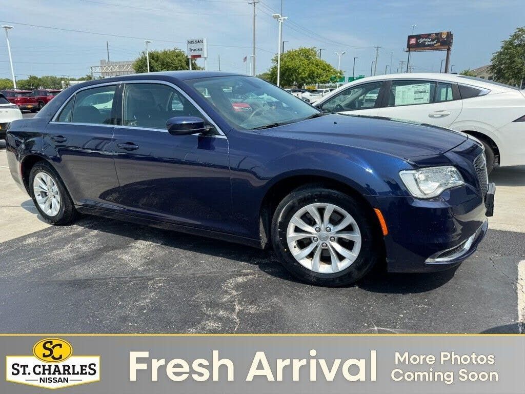 2016 CHRYSLER 300