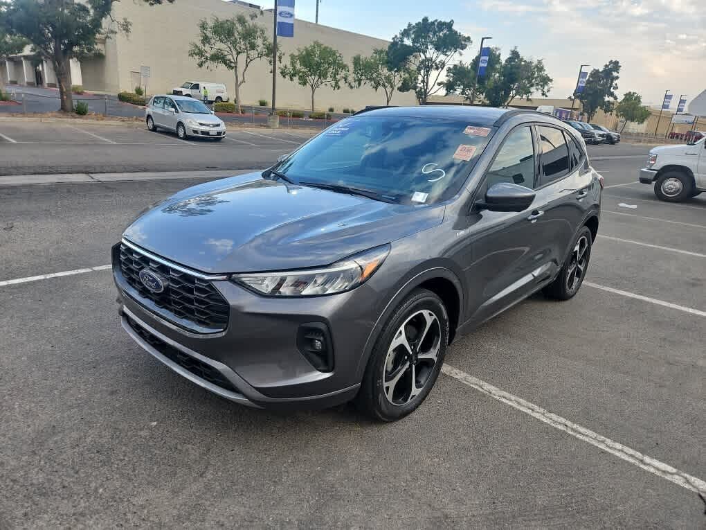 2023 FORD Escape