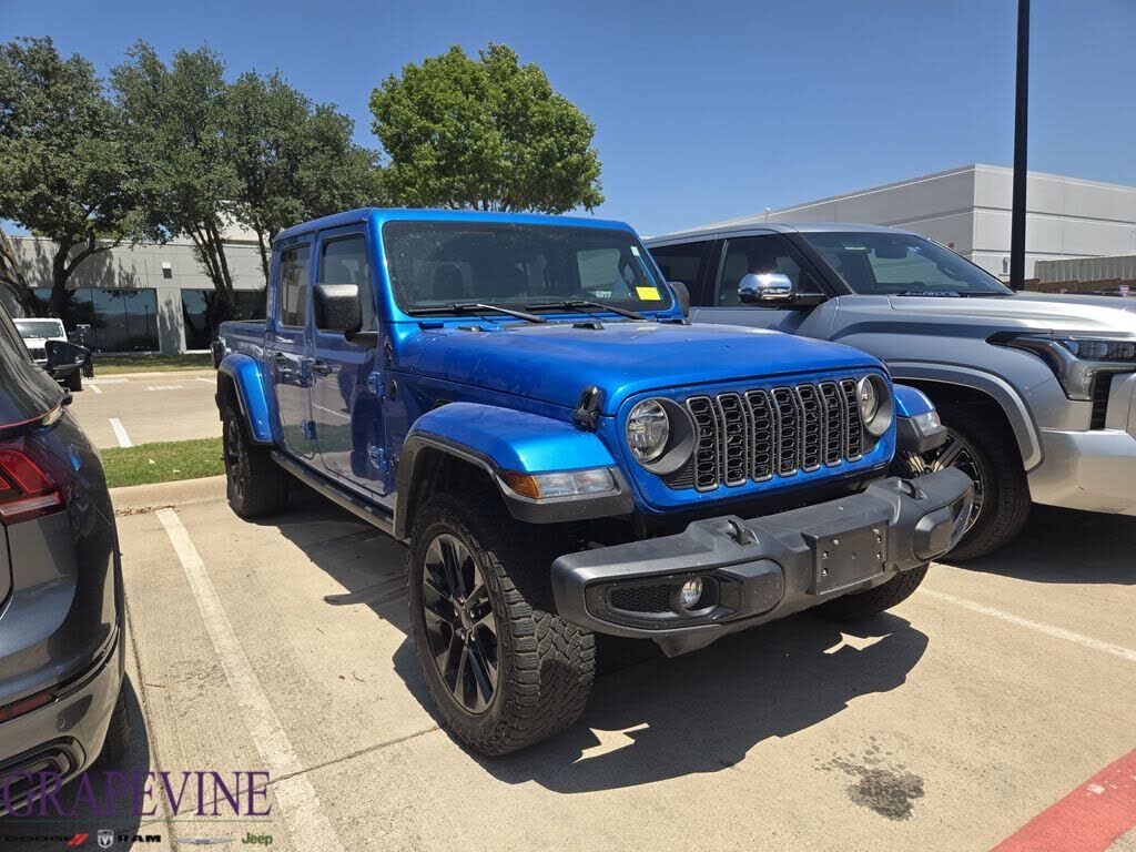 2025 JEEP Gladiator