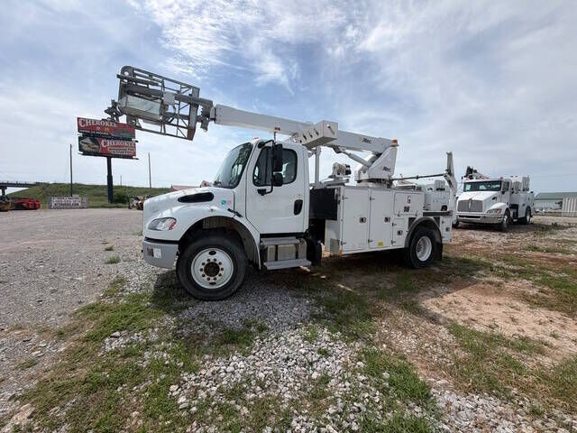 2020 FREIGHTLINER M2