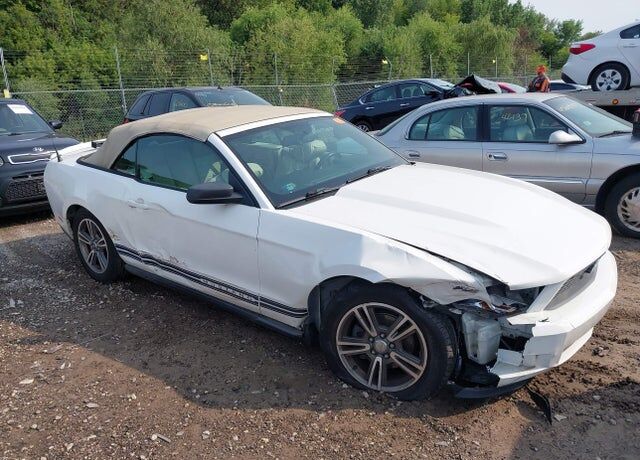 2010 FORD Mustang