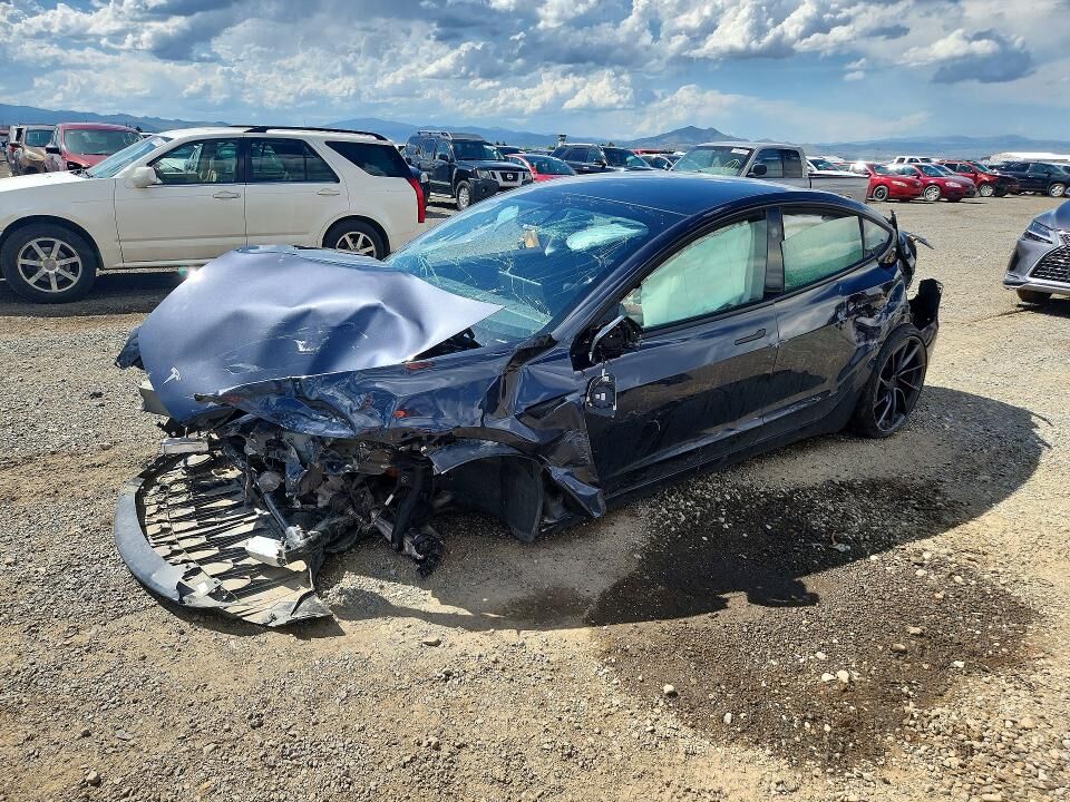 2024 TESLA Model 3