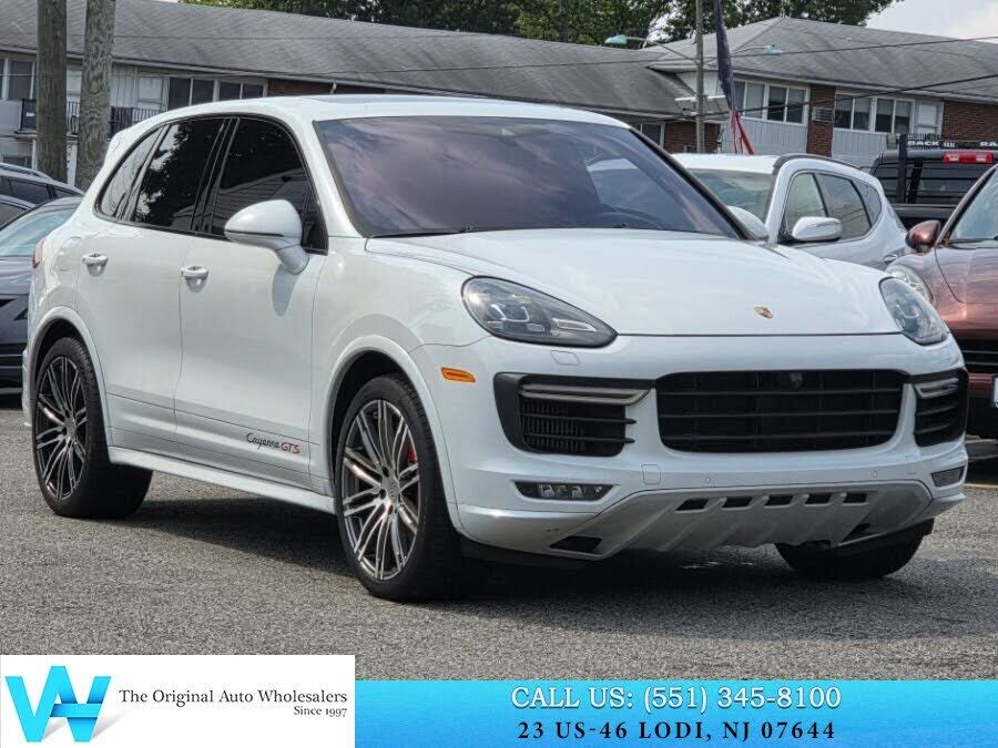 2017 PORSCHE Cayenne