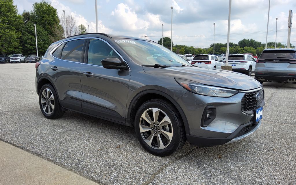 2025 FORD Escape