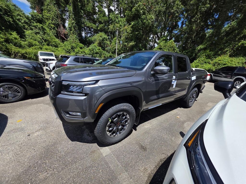 2026 NISSAN Frontier