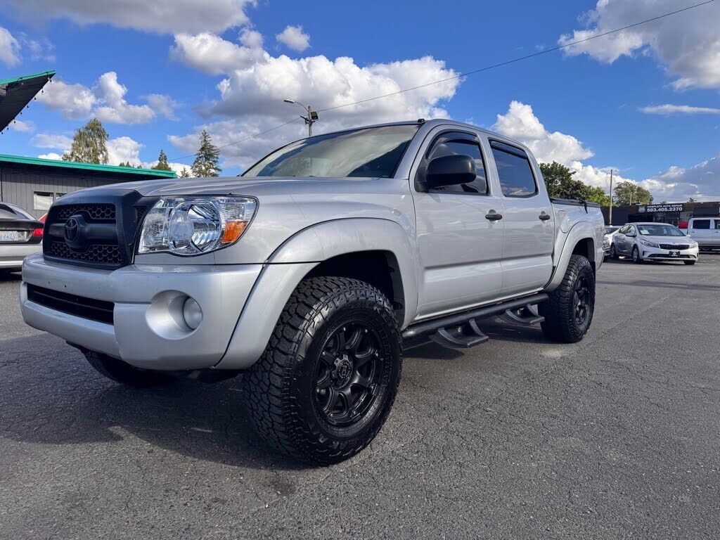 2011 TOYOTA Tacoma