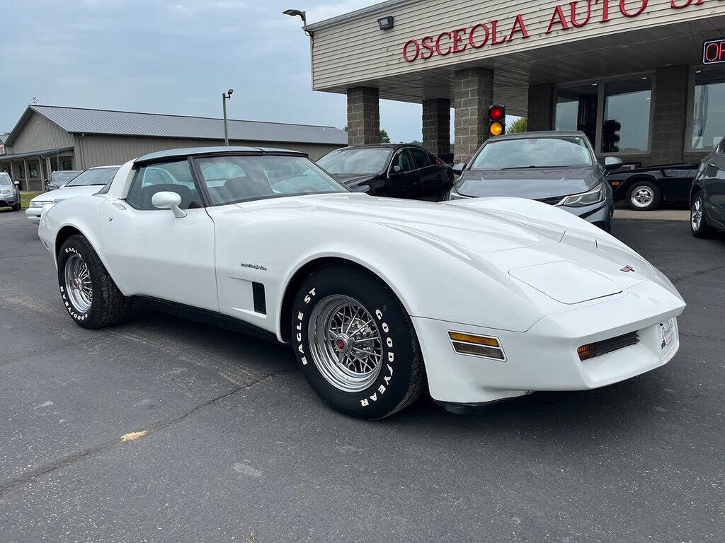 1982 CHEVROLET Corvette