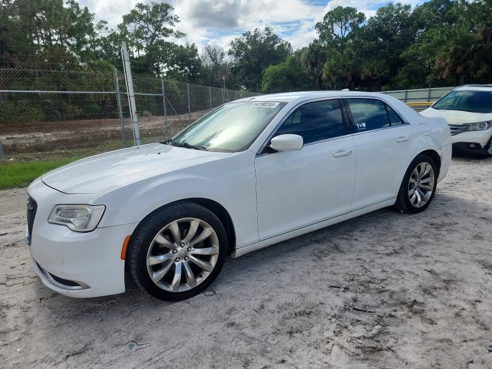 2016 CHRYSLER 300