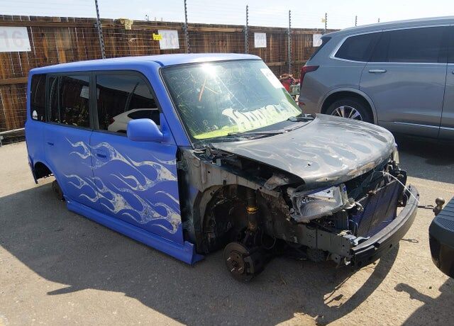 2005 TOYOTA SCION