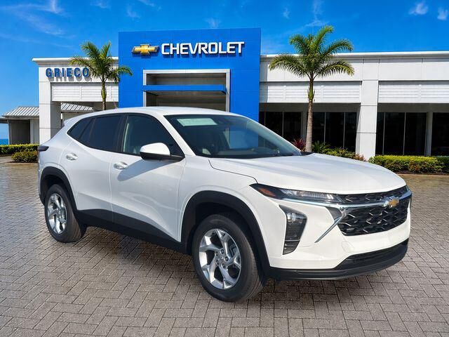 2026 CHEVROLET Trax