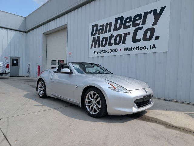2012 NISSAN 370Z