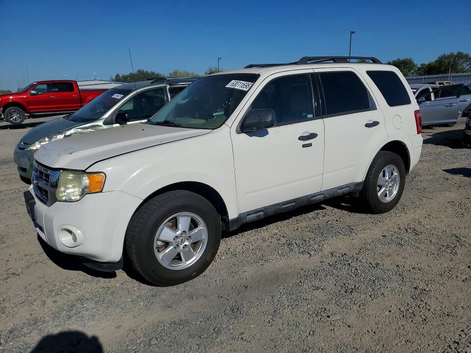 2011 FORD Escape