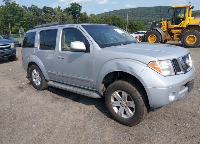 2005 NISSAN Pathfinder
