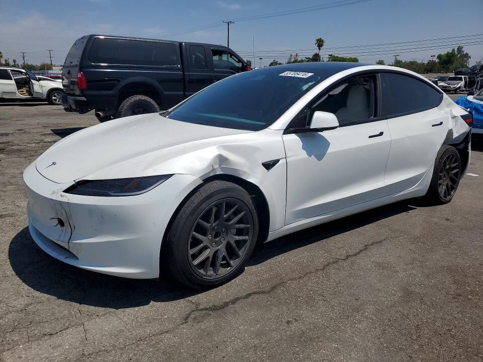 2024 TESLA Model 3