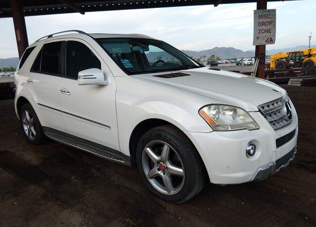 2011 MERCEDES-BENZ M-Class