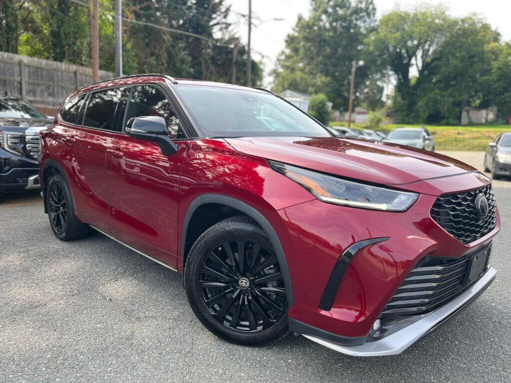 2023 TOYOTA Highlander