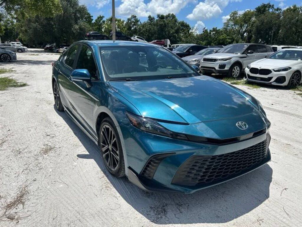 2025 TOYOTA Camry