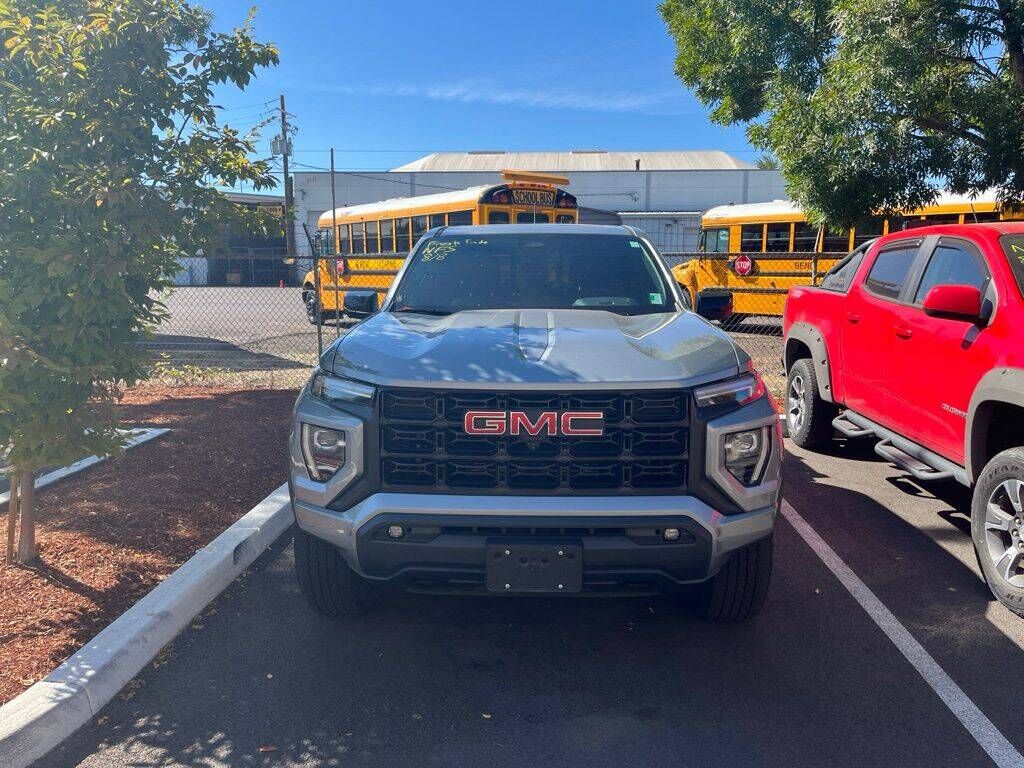 2025 GMC Canyon