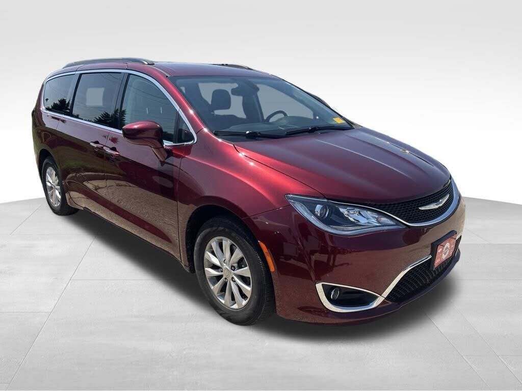 2019 CHRYSLER Pacifica