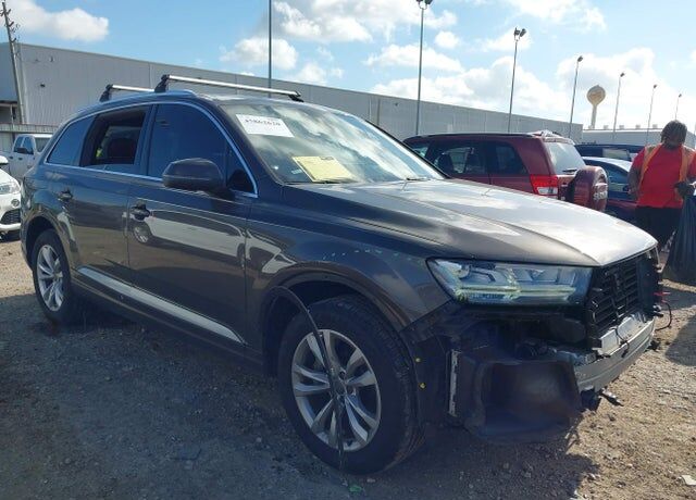 2017 AUDI Q7