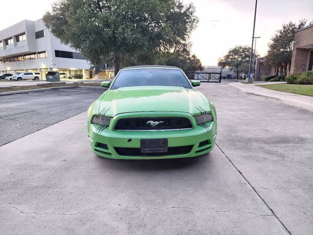 2014 FORD Mustang