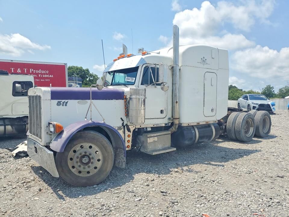 2000 PETERBILT 379