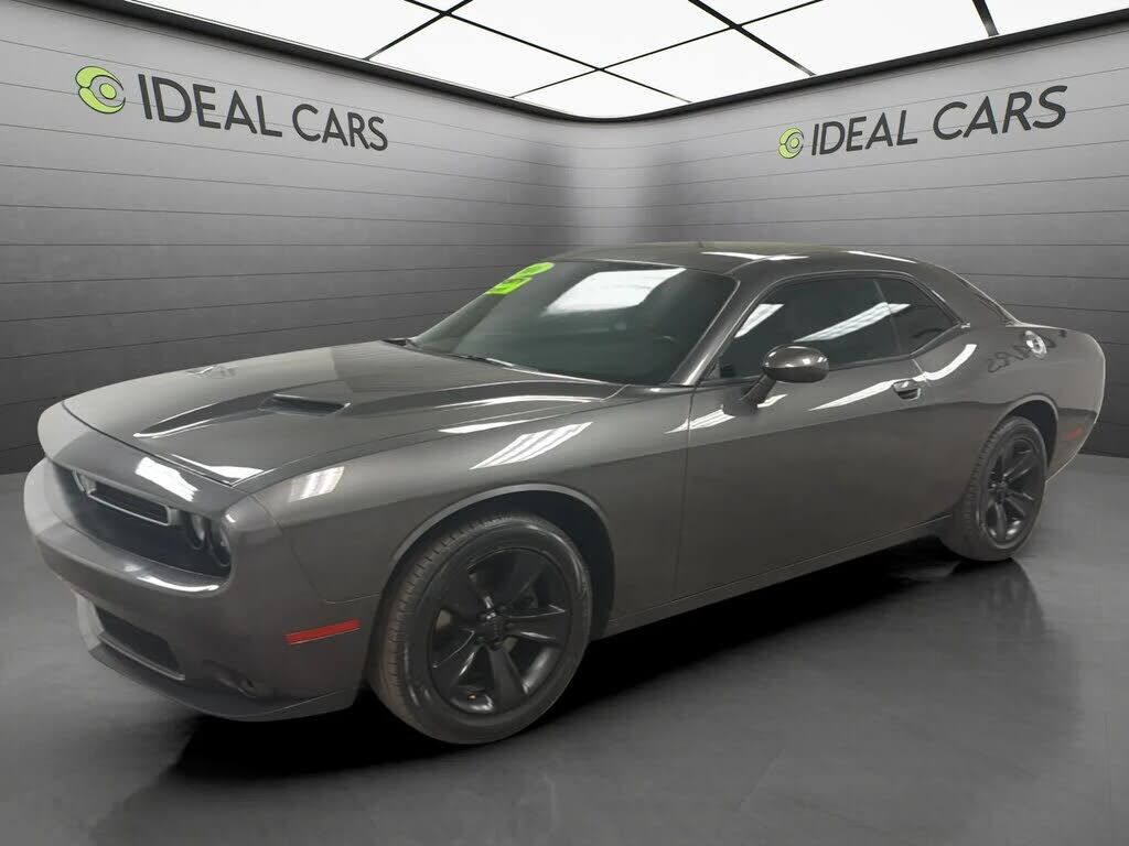 2016 DODGE Challenger
