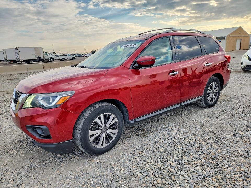 2017 NISSAN Pathfinder