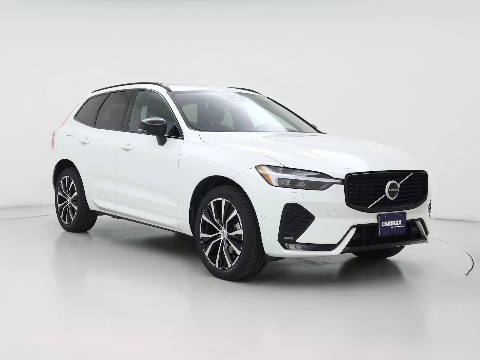2023 VOLVO XC60