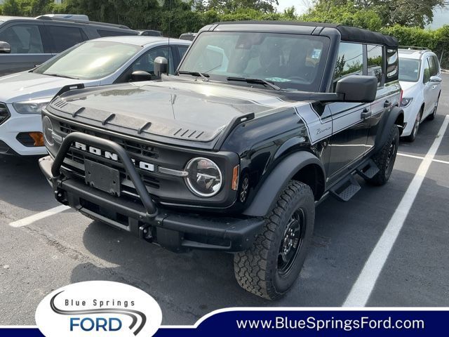 2023 FORD Bronco