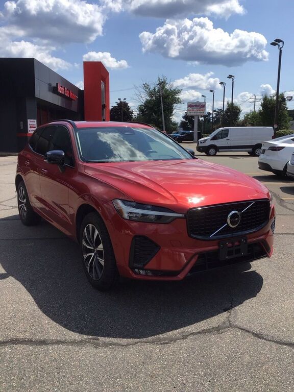 2023 VOLVO XC60