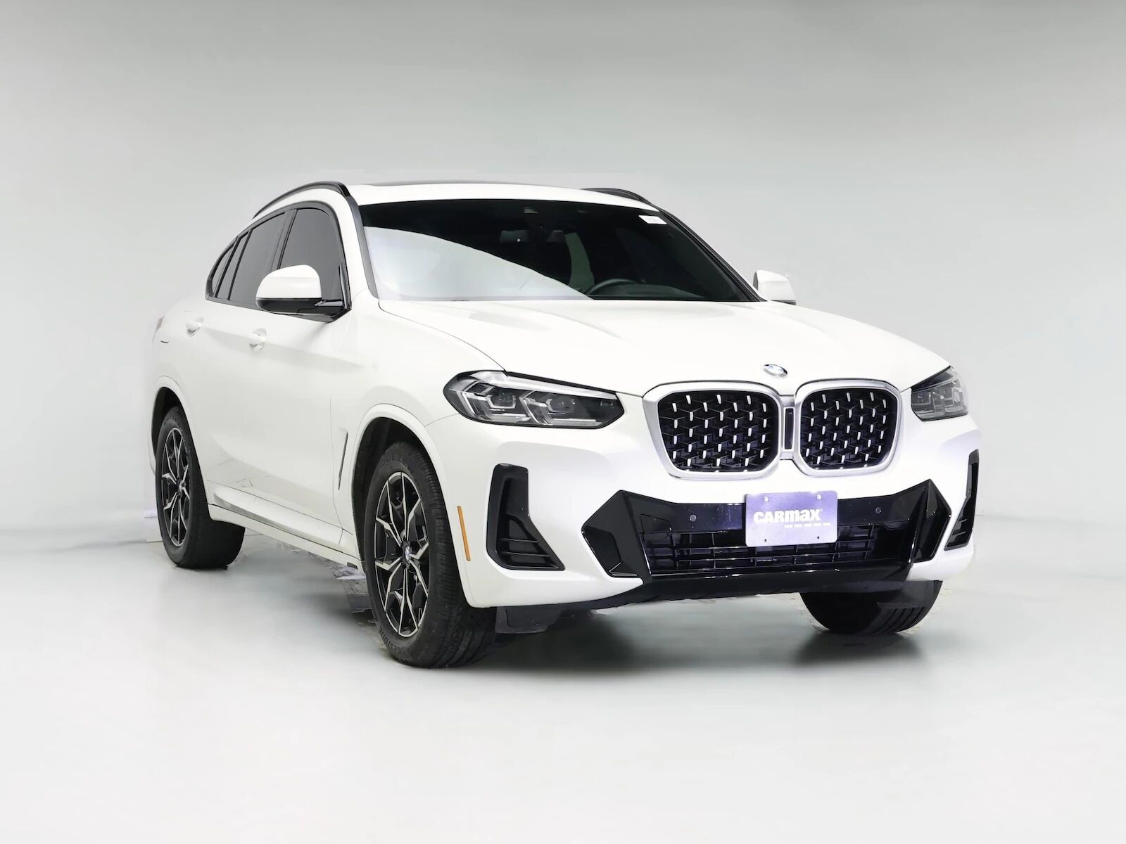 2023 BMW X4