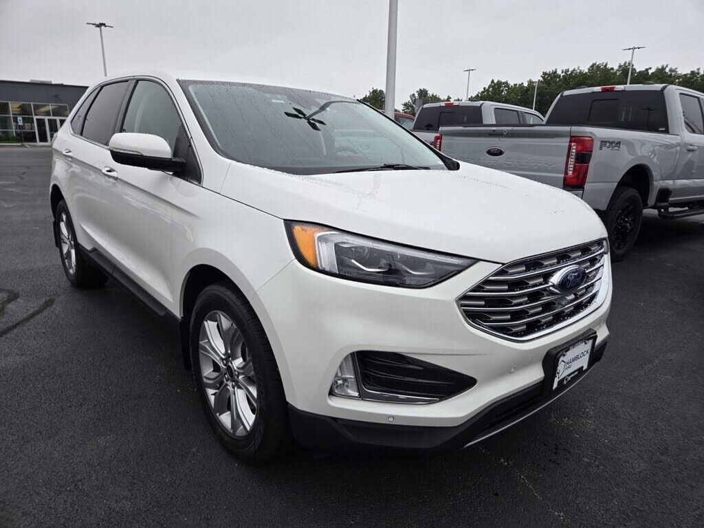 2023 FORD Edge