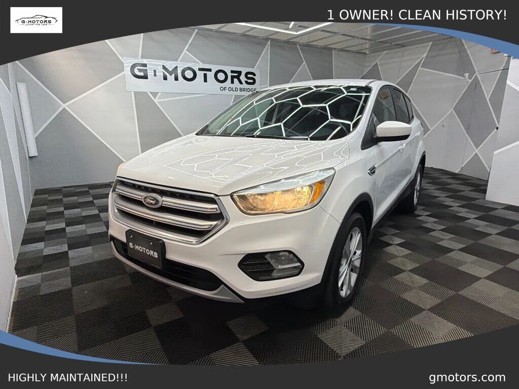 2017 FORD Escape