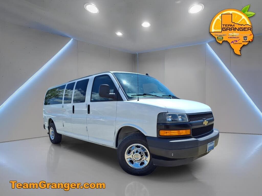2023 CHEVROLET Express