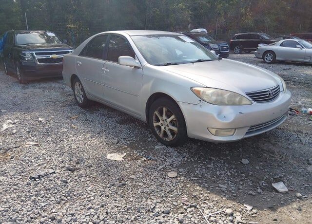 2005 TOYOTA Camry