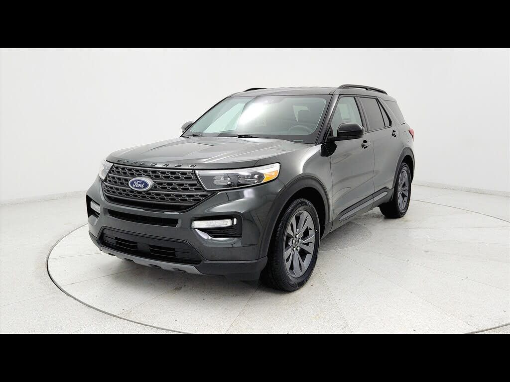 2024 FORD Explorer