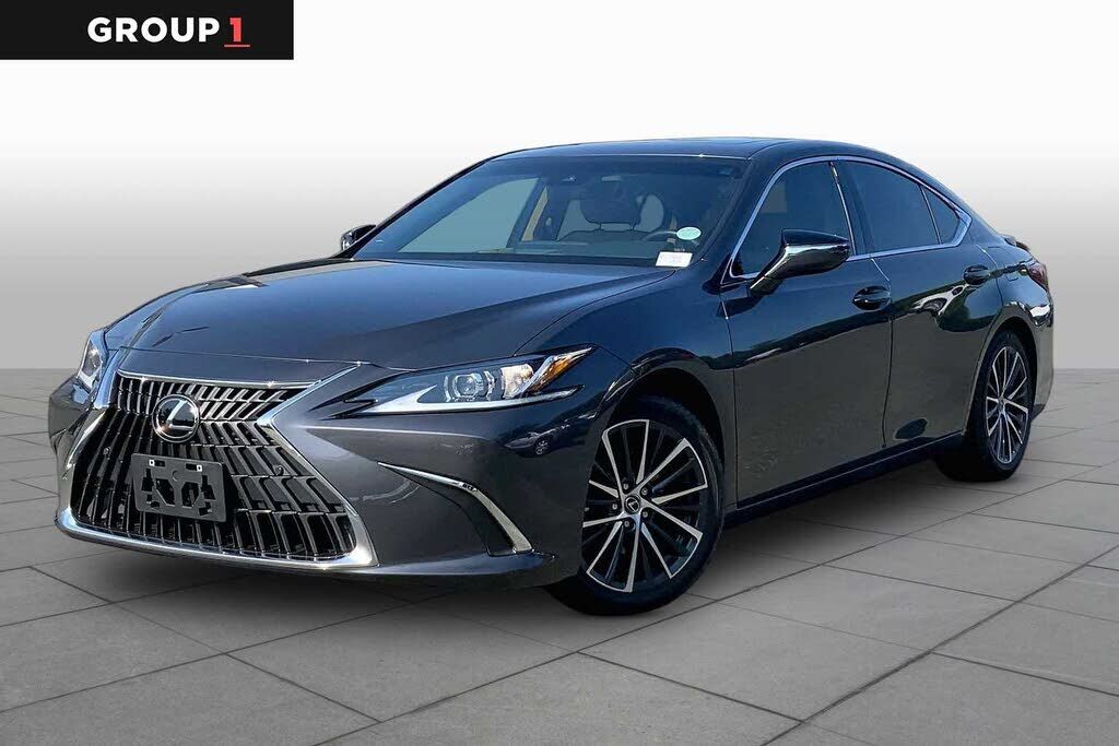 2022 LEXUS ES