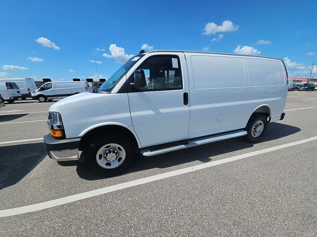 2025 CHEVROLET Express