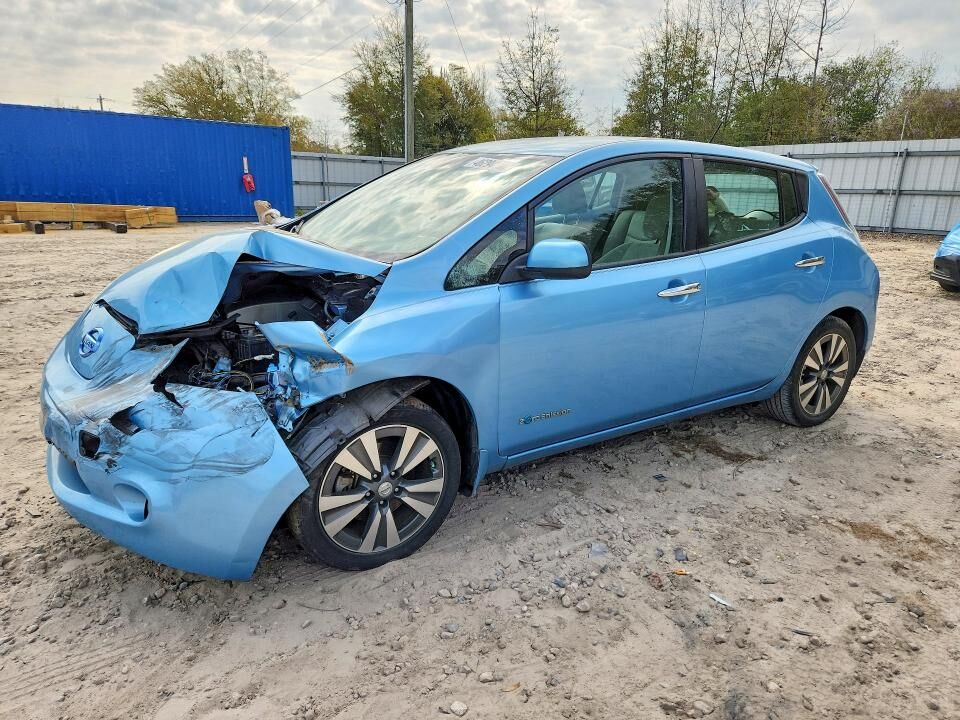 2015 NISSAN Leaf