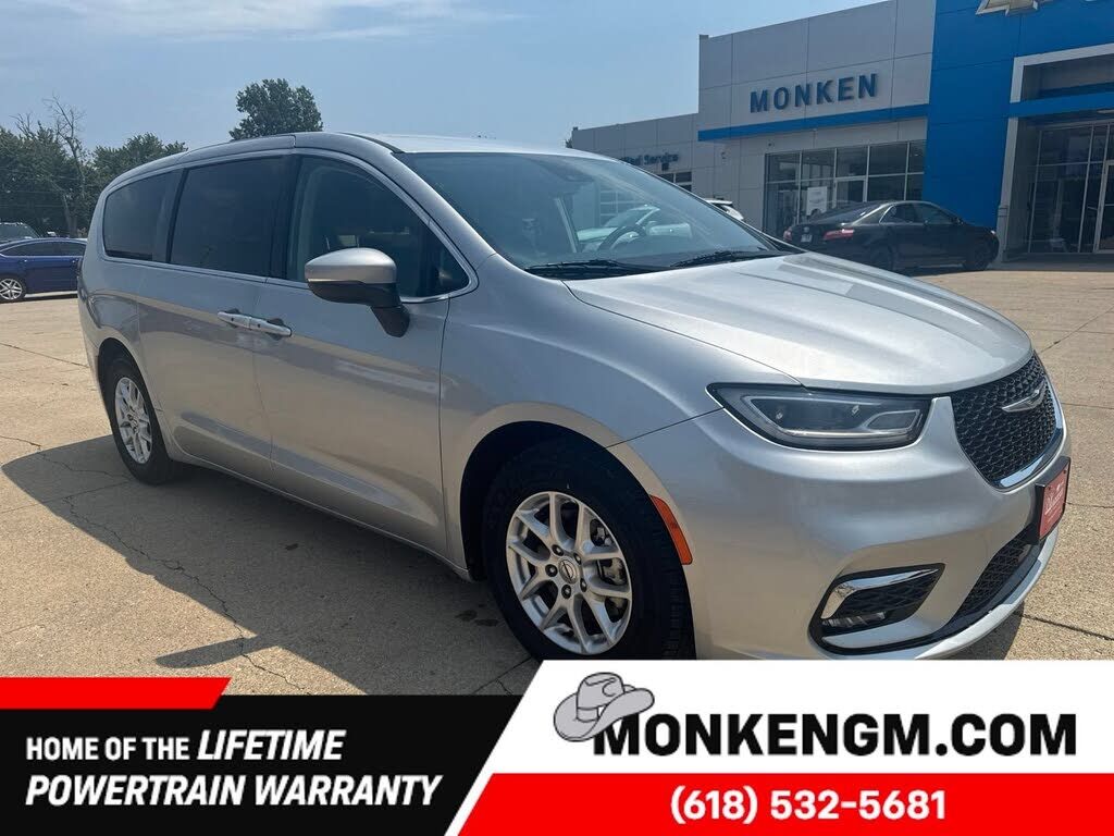 2023 CHRYSLER Pacifica